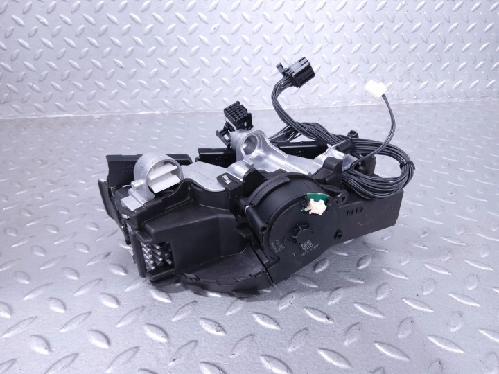 PIÈCE PHARES GAUCHE CÔTÉ AUDI Q7 4M 10050010000