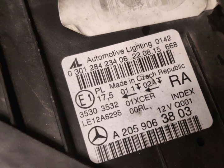 MERCEDES-BENZ C W205 2016 PHARES AVANT ENSEMBLE