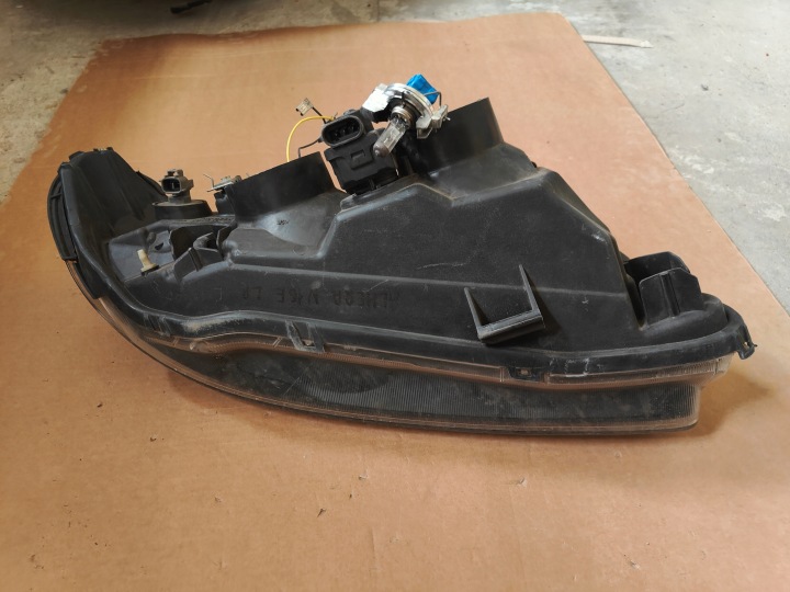 NISSAN ALMERA N16 LIFT PHARE GAUCHE EUROPE 26060BN702