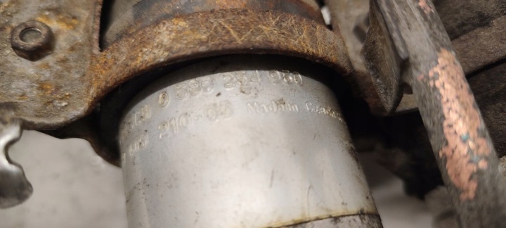POMPE CARBURANTS HAUTE PRESSION MERCEDES W124 2,2B