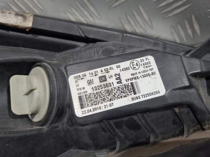 PHARE GAUCHE AVANT OPEL MERIVA B ANGLAIS