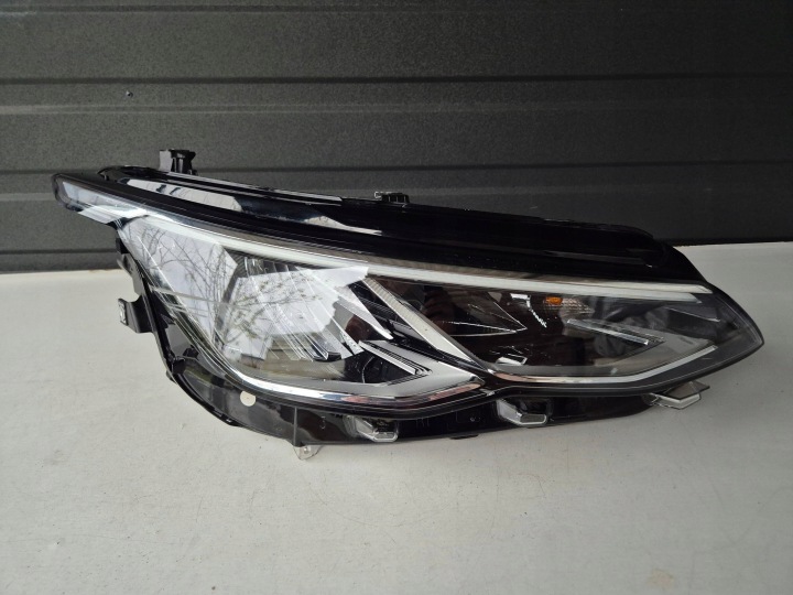 VOLKSWAGEN VW GOLF 8 VIII PHARE AVANT DROITE LED 5H1941006