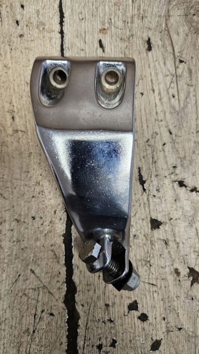 SET CONDUCTEUR GAUCHE FIXATION PODNOZKA HARLEY DAVIDSON DYNA
