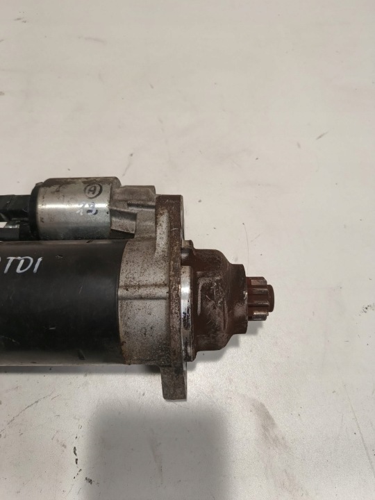 DÉMARREUR VW GOLF IV 1.9 TDI 8EA011610561