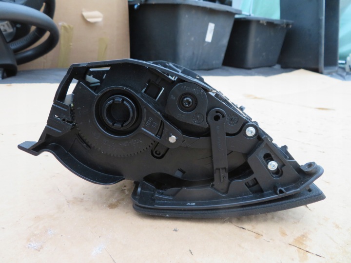 MONITEUR MONITEUR A2046800931 MERCEDES C KLA 204