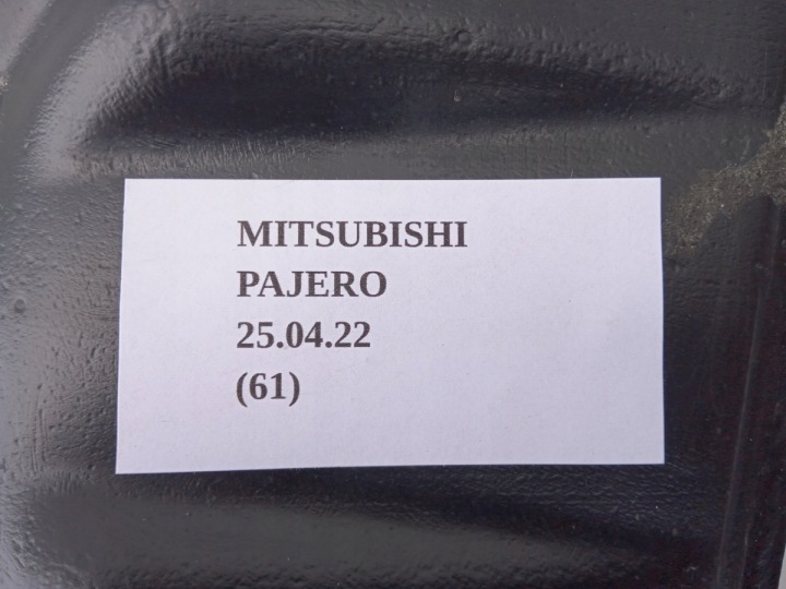 PASSAGE DE ROUE AVANT DROIT MITSUBISHI PAJERO SPORT II