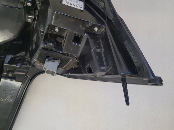VOLVO V90 LIFT PHARE ARRIÈRE DROIT ARRIÈRE DROITE 32337138