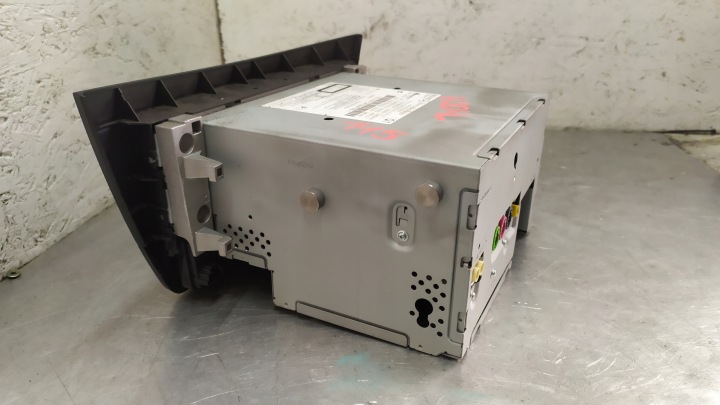 MERCEDES C CLASSE W204 RADIO NAVIGATION A2049003211