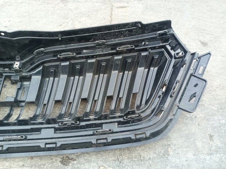 CALANDRE GRILLE CALANDRE SKODA KAMIQ 19R 658853653A