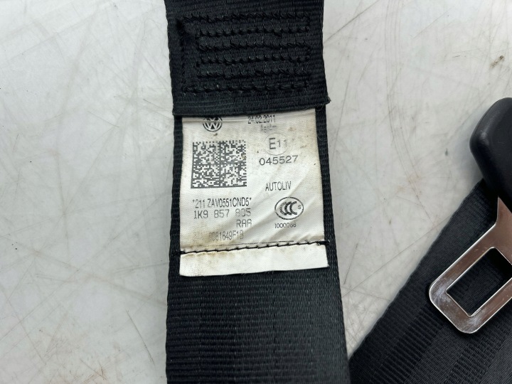 VOLKSWAGEN GOLF VI 2011 AVEC ARRIÈRE CEINTURE DE SÉCURITÉ SIÈGES ARRIÈRE