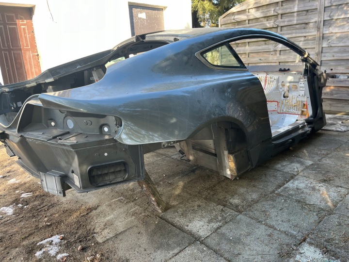 ASTON MARTIN VANTAGE POTEAU SEUIL AVANT CHÂSSIS QUART 2006