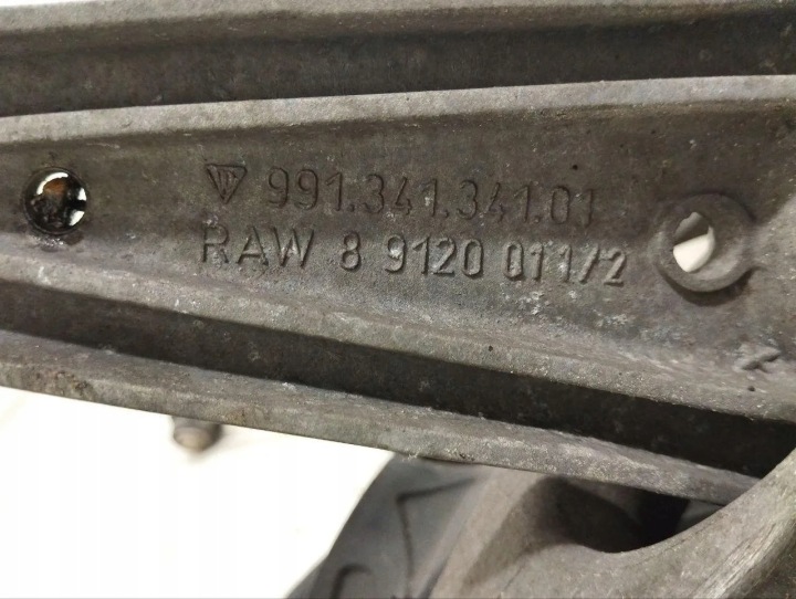 BRAS DE SUSPENSION TRANSVERSAL AVANT PORSCHE 911 991 99134105303 99134134101