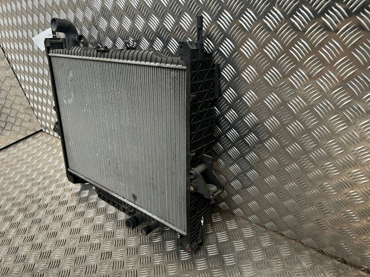LAND ROVER DISCOVERY 4 LR4 2011 RADIATEUR