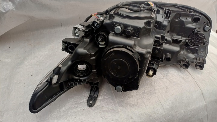 TOYOTA AURIS II LIFT COMPLET LED 81110-02K60 PHARE DROITE AVANT EUROPE ORIGINAL