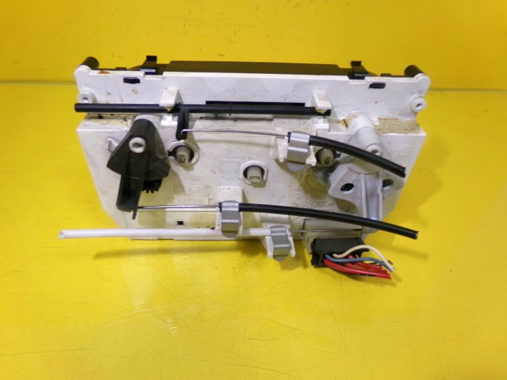 PANNEAU COMMANDE CONDUIT D'AIR PEUGEOT 206 1068901 NR1071