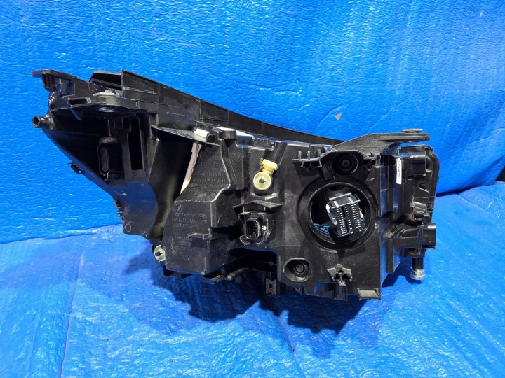 PHARE AVANT CÔTÉ GAUCHE BMW 5 G60 5A798D1-08