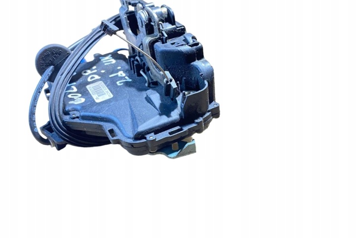 SERRURE DROITS AVANT PORTES VW 3D2837016 1.9L DIESEL 2007