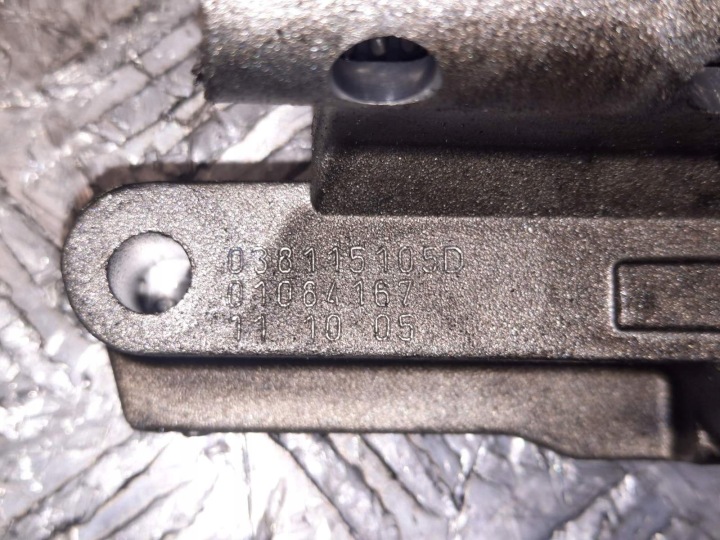 VW AUDI SEAT SKODA 1.9 TDI POMPE HUILES 038115105D