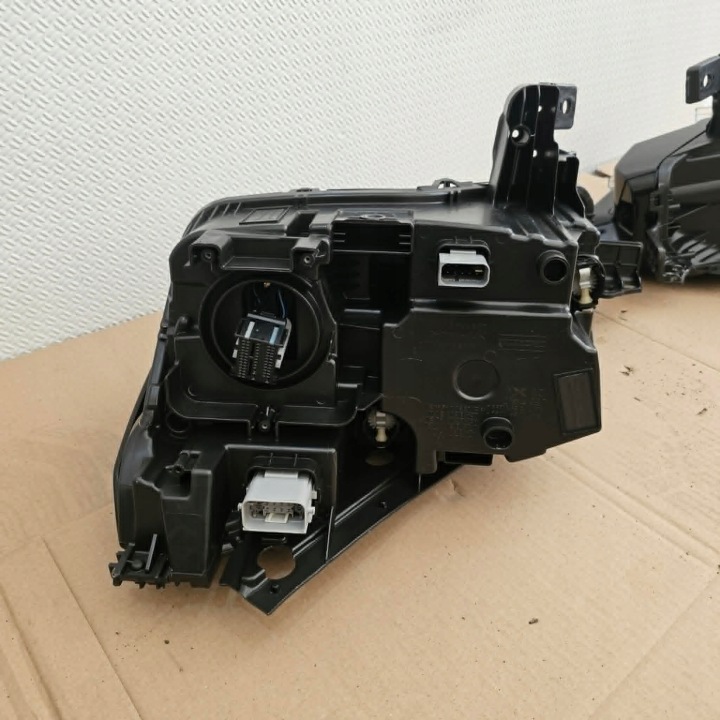 PEUGEOT 3008 III 5008 III PHARE AVANT AVANT GAUCHE OU DROITE COMPLET LED