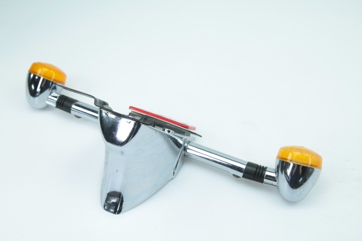 HYOSUNG AQUILA GV 250 125 00-08 FIXATION NUMÉROS CLIGNOTANTS