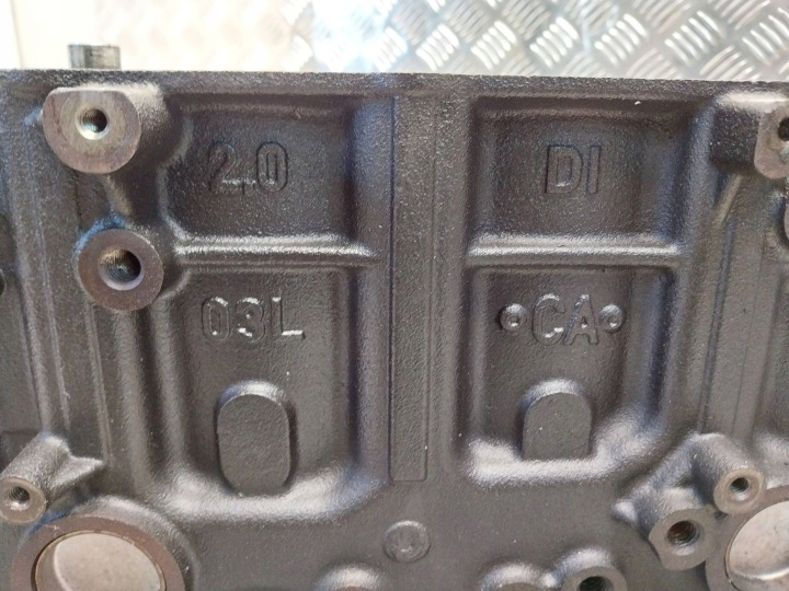 BLOC MOTEUR NOMINAL 03L021CA CFF SUPERB II PASSAT B7 Q3 EOS 2.0 TDI 140KM