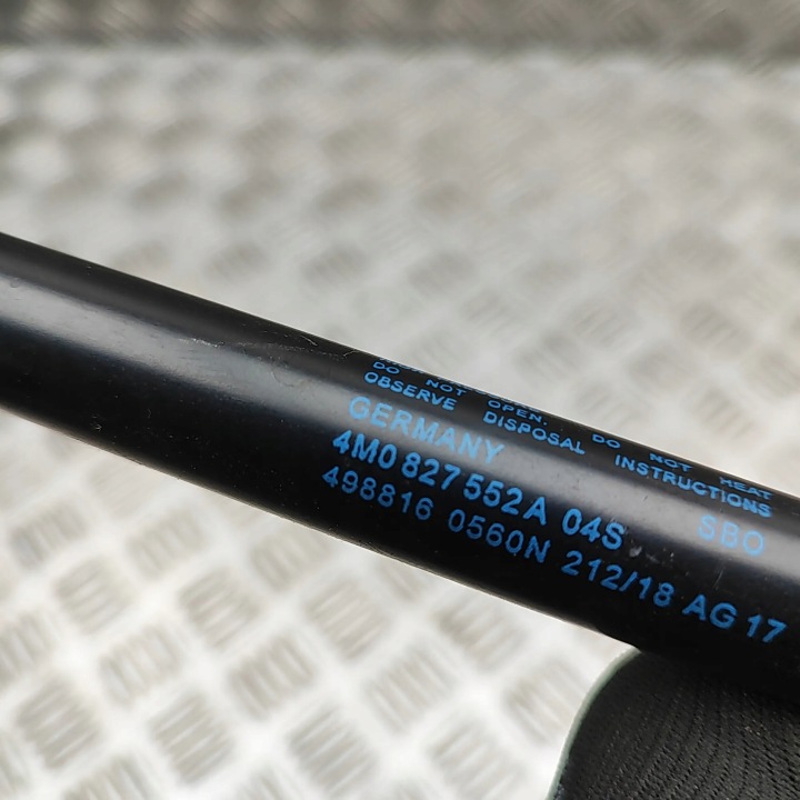 DROIT SERVOMOTEUR COUVERCLES DE COFFRE COUVERCLES DE COFFRE AUDI Q7 (4M) 4M0827552A 3620970 3.0L 190KW