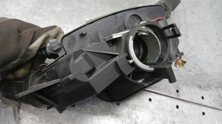 COMMUTATEUR COMPOSITE OPEL VECTRA C 1.9CDTI 05-09R 13204146