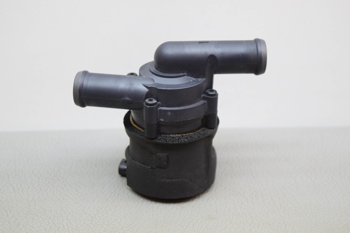 PETIT MOTEUR CIRCULATION EAU LAND ROVER RANGE ROVER EVOQUE (L538) 9017985A 2.0L