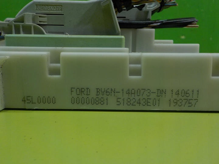 FORD C-MAX MK2 II 1.6 B 11R 5D BOÎTE FUSIBLES BV6N14A073DP
