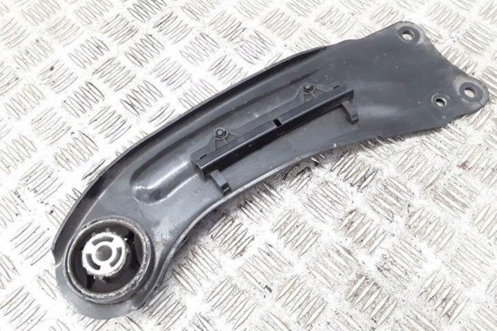 BRAS DE SUSPENSION ARRIÈRE GAUCHE VW PASSAT B7 (362) 3C0971047 2.0L DIESEL 103KW 2012