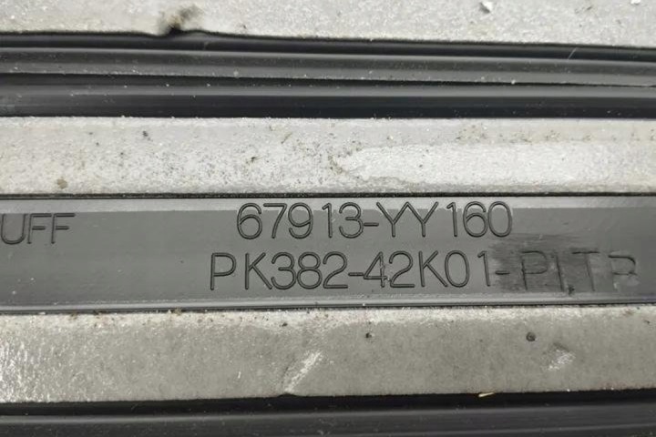 PROTECTION SEUIL TOYOTA RAV 4 V (XA50) 67913YY160 2.5L HYBRID 144KW 2020