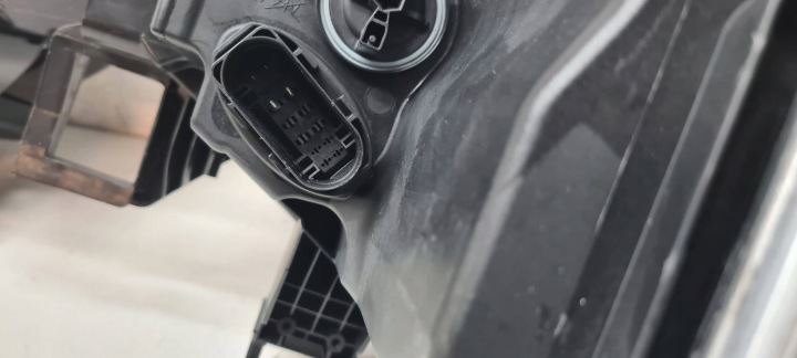 VW ID4 ID.4 20- PHARE AVANT AVANT REFLKTOR PHARES COMPLET EUROPE EN TRÈS BON ÉTAT