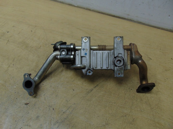 RADIATEUR GAZ D'ÉCHAPPEMENT TOYOTA RAV4 IV 2,0 D4D 25601-0R020