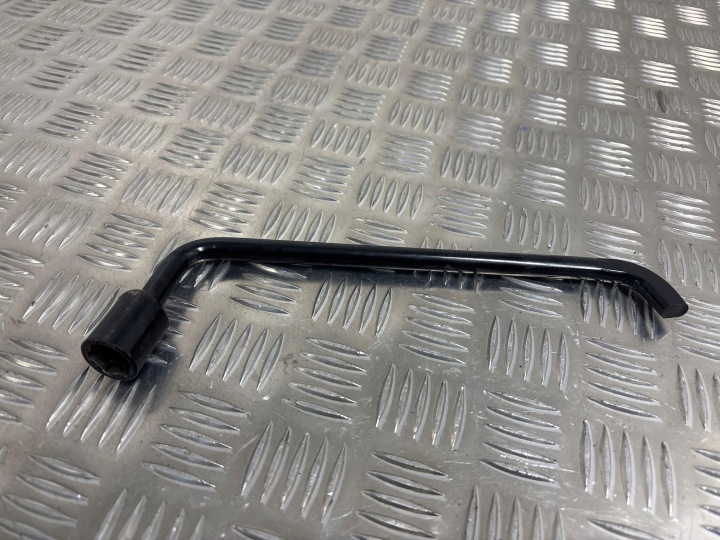 PEUGEOT 308 2015 KIT OUTILS