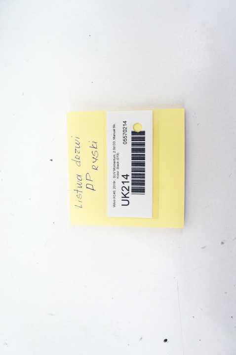 UK214 VOLVO XC40 D3 MOULURE REVÊTEMENT POTEAU DROIT AVANT 31448392