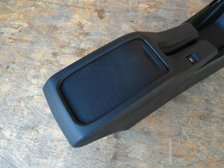 PEUGEOT 2008 TUNNEL CENTRAL COMMUTATEUR RIDEAUX TOITS NOIR PIANO 9677863777