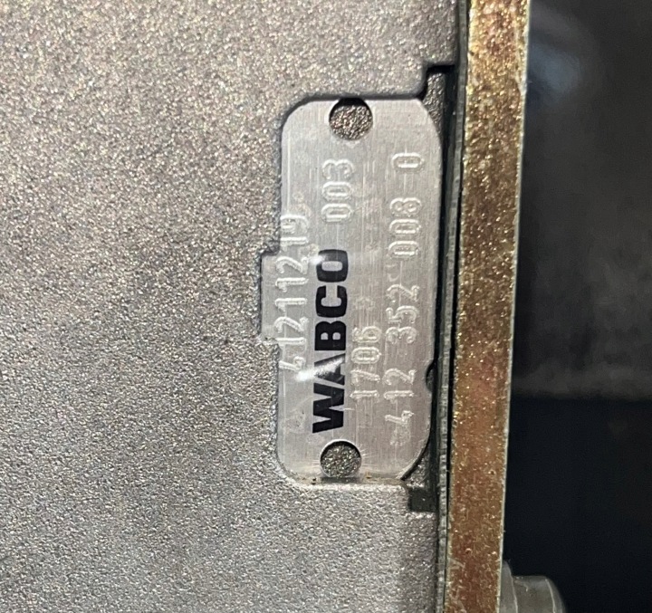 COMPRESSEUR DE CLIMATISATION NEUF WABCO 41211219 4123520080 IVECO