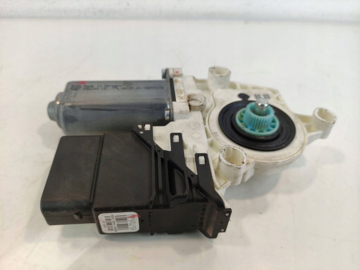 VOLKSWAGEN TOURAN 1 PETIT MOTEUR VITRES DROIT ARRIÈRE 1K0959704E