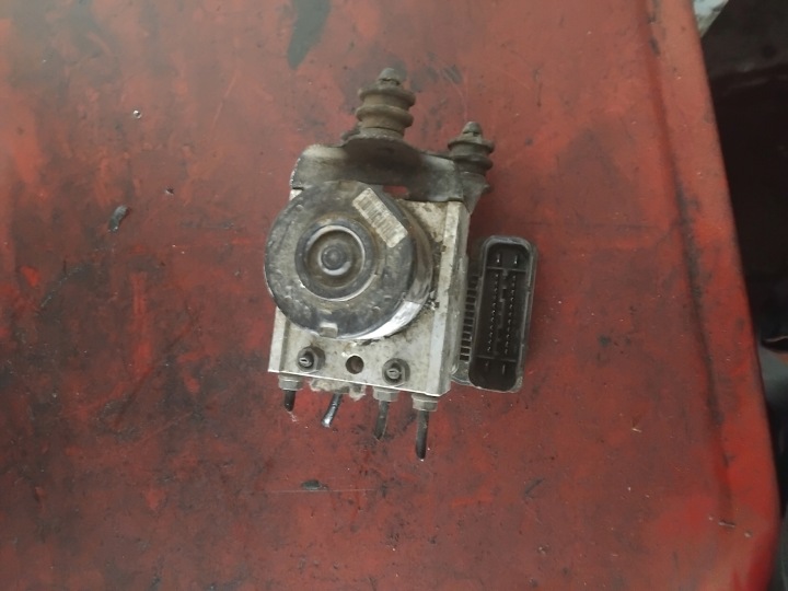 POMPE ABS 1K0907379P VW SKODA AUDI