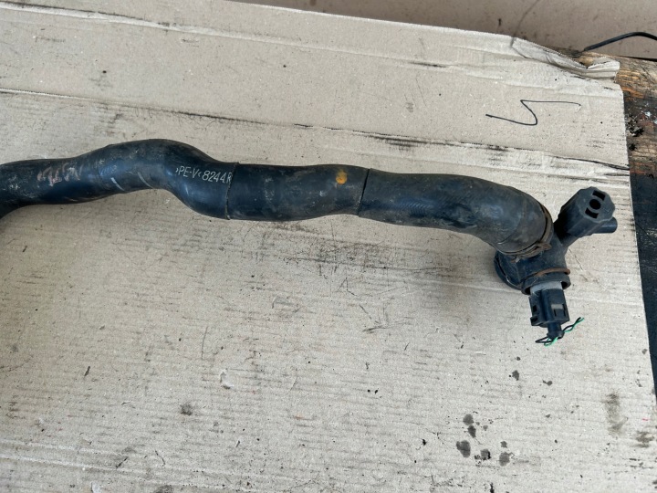 VOLKSWAGEN OE 1K0122051AC TUYAU EAU RADIATEUR