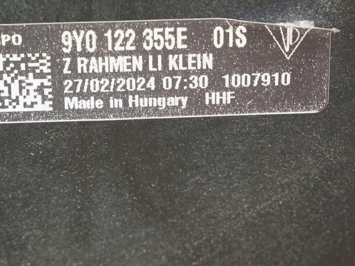 PORSCHE CAYENNE III 3 9Y 9Y0 VOLANT ADMISSION AIR GAUCHE 9Y0122355E