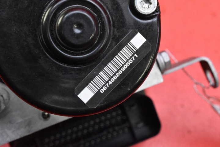 POMPE ABS 6776055 BMW E90 E91 2.0I 129 KM 04-10