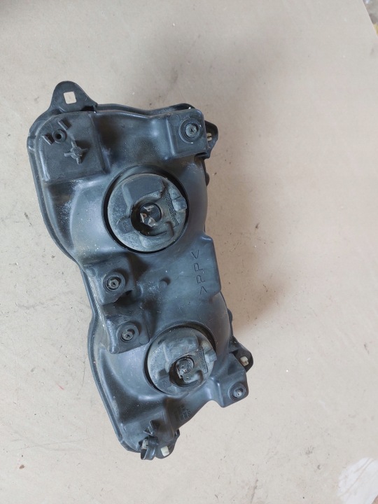 YAMAHA YZF 750 PROJECTEUR PHARE AVANT