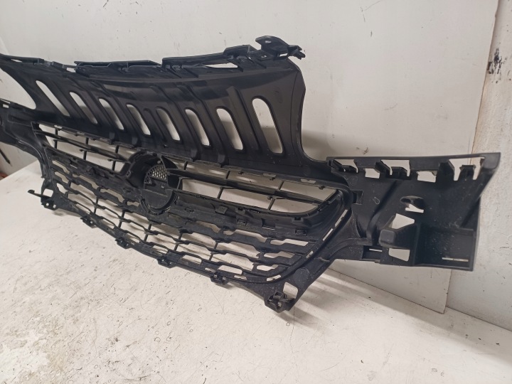 OPEL CORSA E 14-2018 GRILLE CALANDRE 39003576