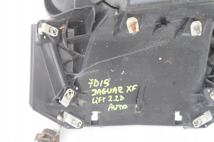 RADIATEUR GUIDE D'AIR JAGUAR XF 2.2 DIESEL CX23-8C464-AB