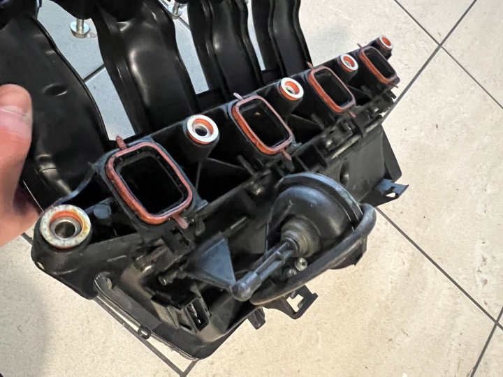 COLLECTEUR ADMISSION 7795393 BMW E87 E84 E90 E91 E81 2.0 D