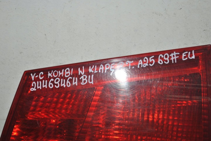 PHARE DROIT ARRIÈRE DANS COUVERCLE DE COFFRE OPEL VECTRA C UNIVERSEL 24469464BU