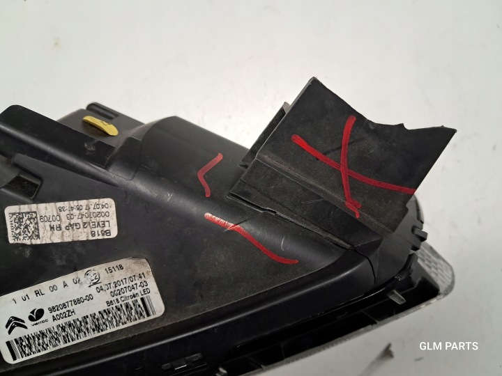 CITROEN C3 III PHARE LED FJD DROITE 9820877880 ENDOMMAGÉE