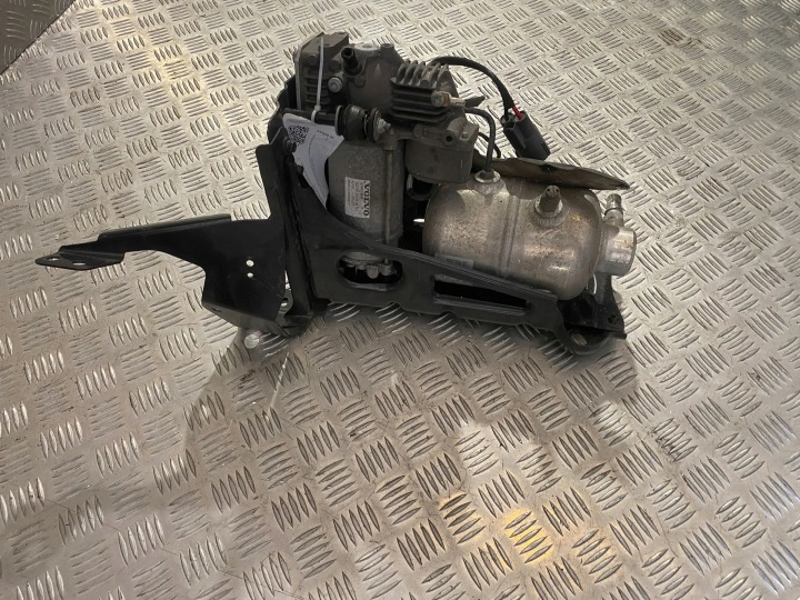 VOLVO XC90 2017 COMPRESSEUR SUSPENSIONS ARRIÈRE PNEUMATIQUE