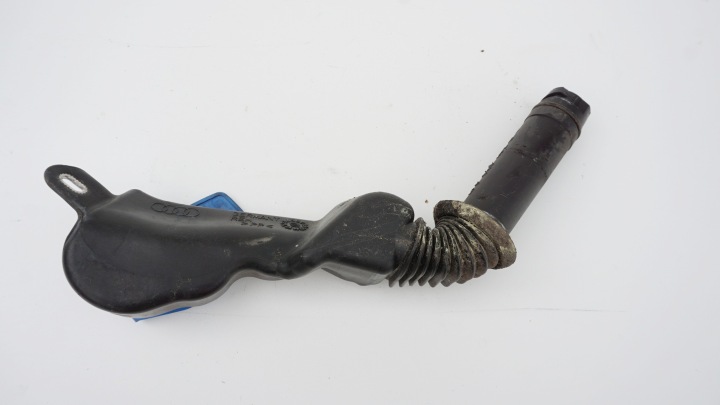 ENTRÉE LIQUIDE LAVE-GLACES AUDI A6 C6 3.0 TDI 4F0955452B